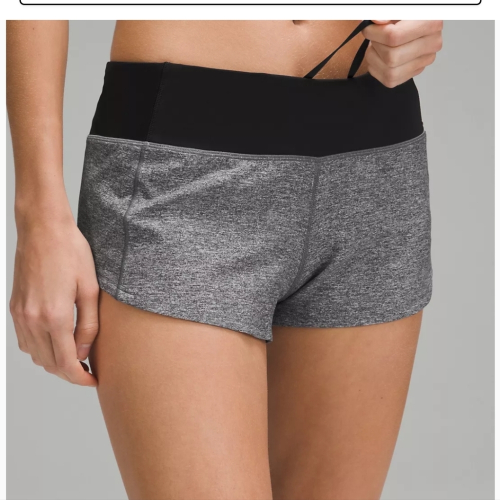 Lululemon Women's Grey & Black Speed Up Low Rise Shorts size 8